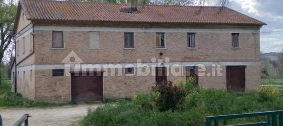 4 bedrooms House in Ostra Vetere, Italy No. 131145 2