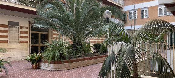 3 rooms House in Rome, Italy No. 311328 6