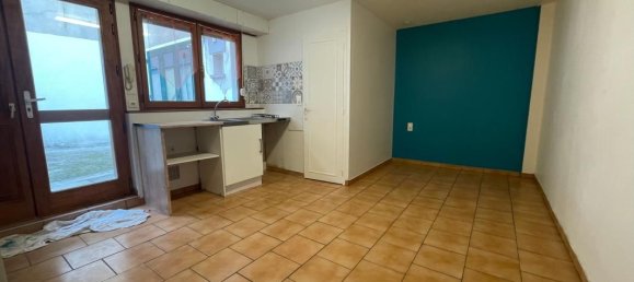 Apartamento de 3 dormitorios en Reims, France No. 214192 3