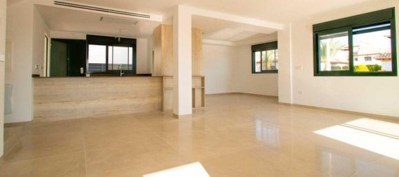 3 bedrooms Villa in La Marina, Spain No. 12840 9