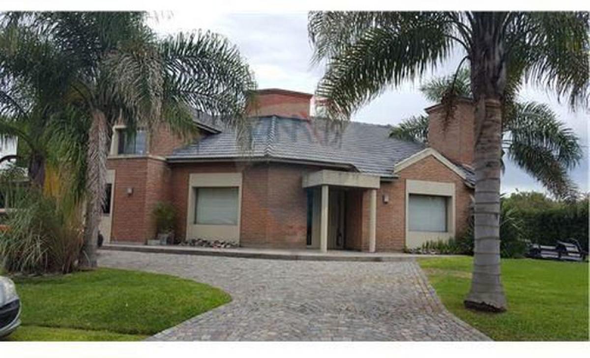 4 bedrooms House in Moreno, Argentina No. 5771