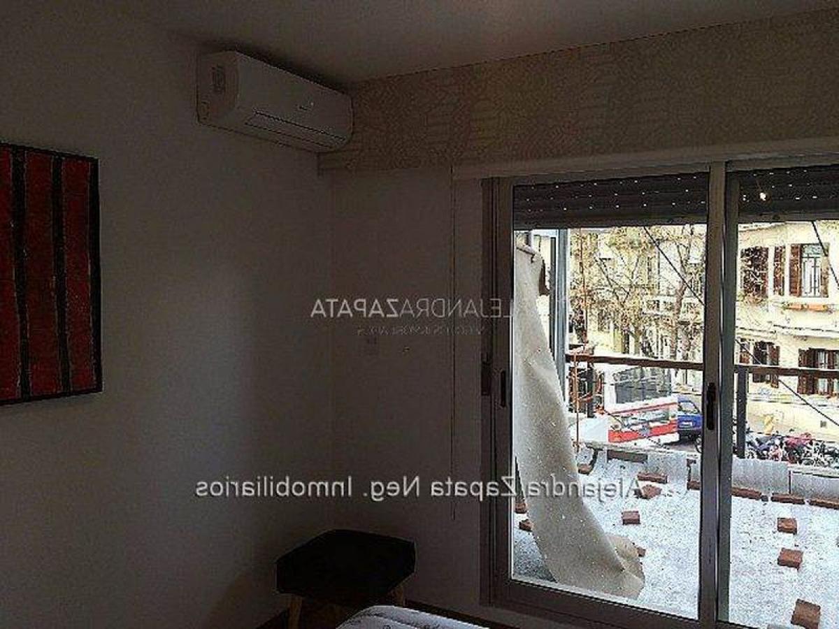 Studio in Montevideo, Uruguay No. 3697