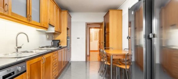 4 bedrooms Apartment in Oeiras, Portugal No. 99347 3