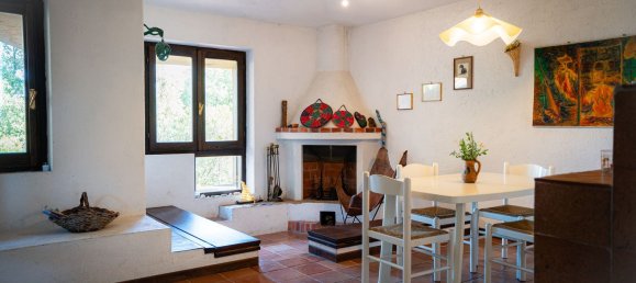 5 rooms Villa in Trinità d'Agultu e Vignola, Italy No. 255452 2