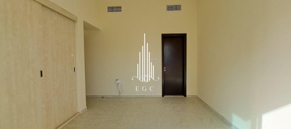 4 chambres Villa à Al Khalidiya, UAE No. 22480 8