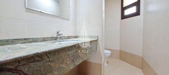 4 chambres Villa à Al Khalidiya, UAE No. 22480 18