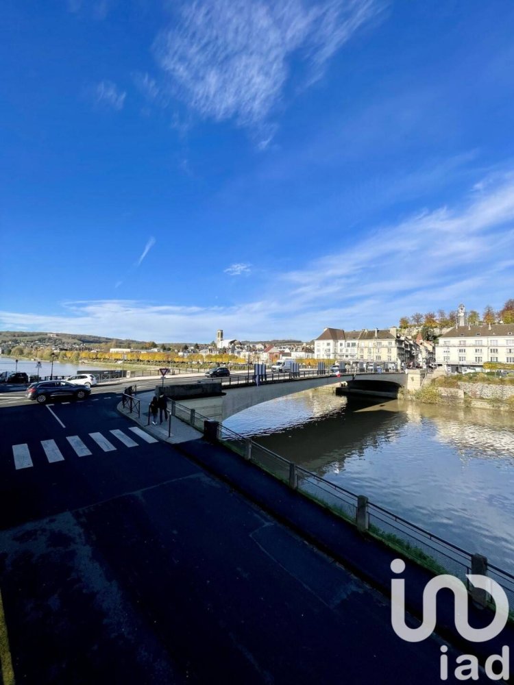 2 bedrooms Apartment in Chateau-Thierry, France No. 155885