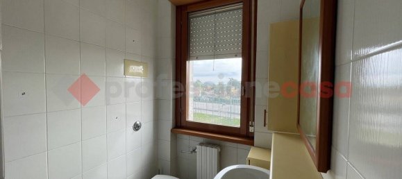 4 rooms Apartment in Minerbe, Italy No. 73744 9