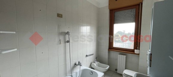 4 rooms Apartment in Minerbe, Italy No. 73744 10