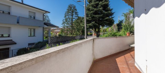 3 bedrooms Apartment in Venegono Superiore, Italy No. 363470 10