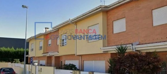 3 bedrooms House in Requiao, Portugal No. 53995 7