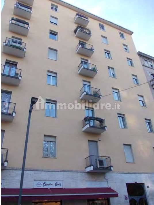 Apartamento T3 em Milan, Italy N.º 288093