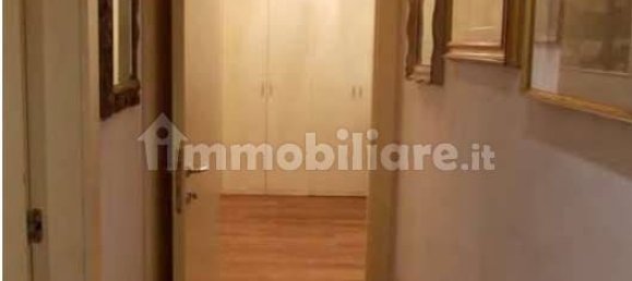 Apartamento T3 em Milan, Italy N.º 288093 10