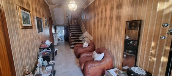 3 bedrooms House in Solesino, Italy No. 321680 5