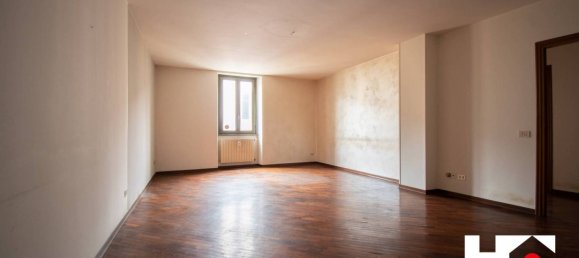 2 bedrooms Apartment in Brescia, Italy No. 54284 12