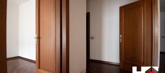 2 bedrooms Apartment in Brescia, Italy No. 54284 16