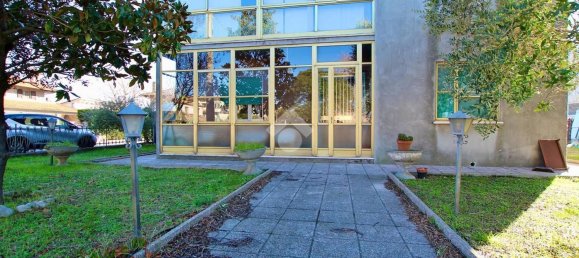 Casa de 6 habitaciónes en San Mauro Pascoli, Italy No. 111836 11