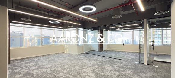 Oficina en Jumeirah Lake Towers, UAE 111 m² No. 112023 2