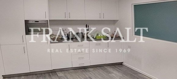 370m² Office in Balzan, Malta No. 12408 12