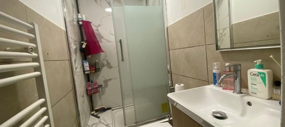 Квартира с 3 комнатами в Клиши, Франция № 170509 5