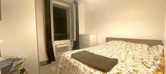 Квартира с 3 комнатами в Клиши, Франция № 170509 3