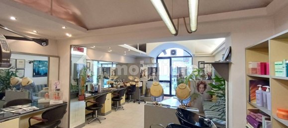 1غرفة عقار تجاري في Novara, Italy رقم 350606 2