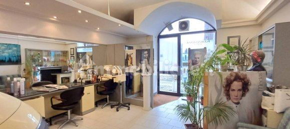 1غرفة عقار تجاري في Novara, Italy رقم 350606 4