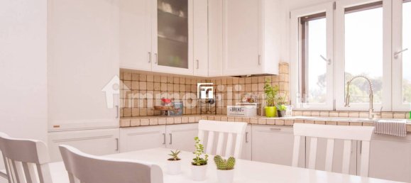 2 bedrooms Apartment in Campobasso, Italy No. 230152 4