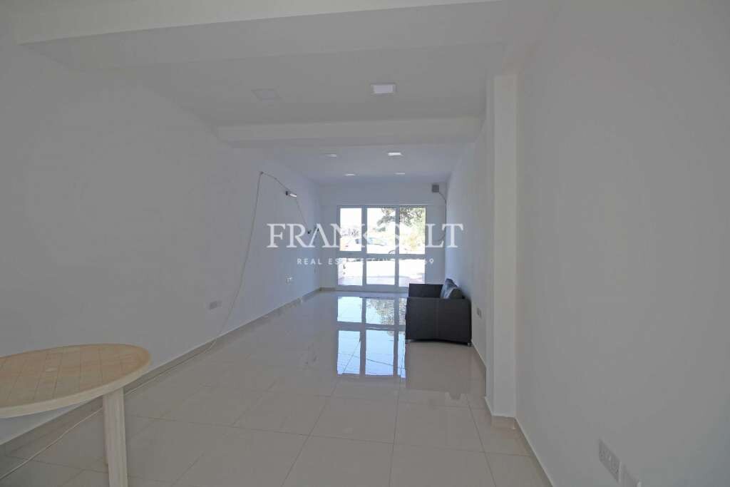 Tienda en Birzebbuga, Malta 45 m² No. 12694