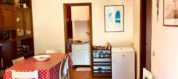 3 rooms Apartment in Arcidosso, Italy No. 253823 3