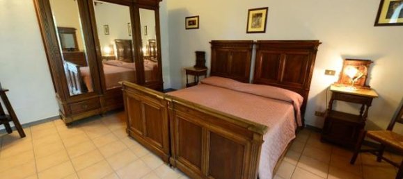 5 bedrooms House in Bevagna, Italy No. 252795 7