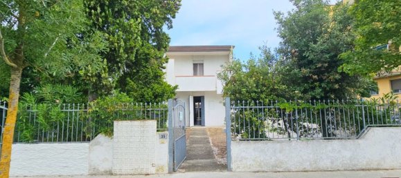 Casa de 3 habitaciónes en Comacchio, Italy No. 298957 3