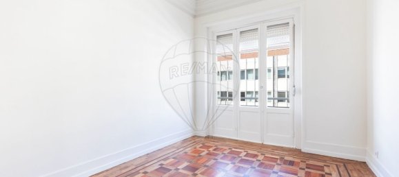 5 bedrooms Apartment in Lisbon, Portugal No. 100154 13