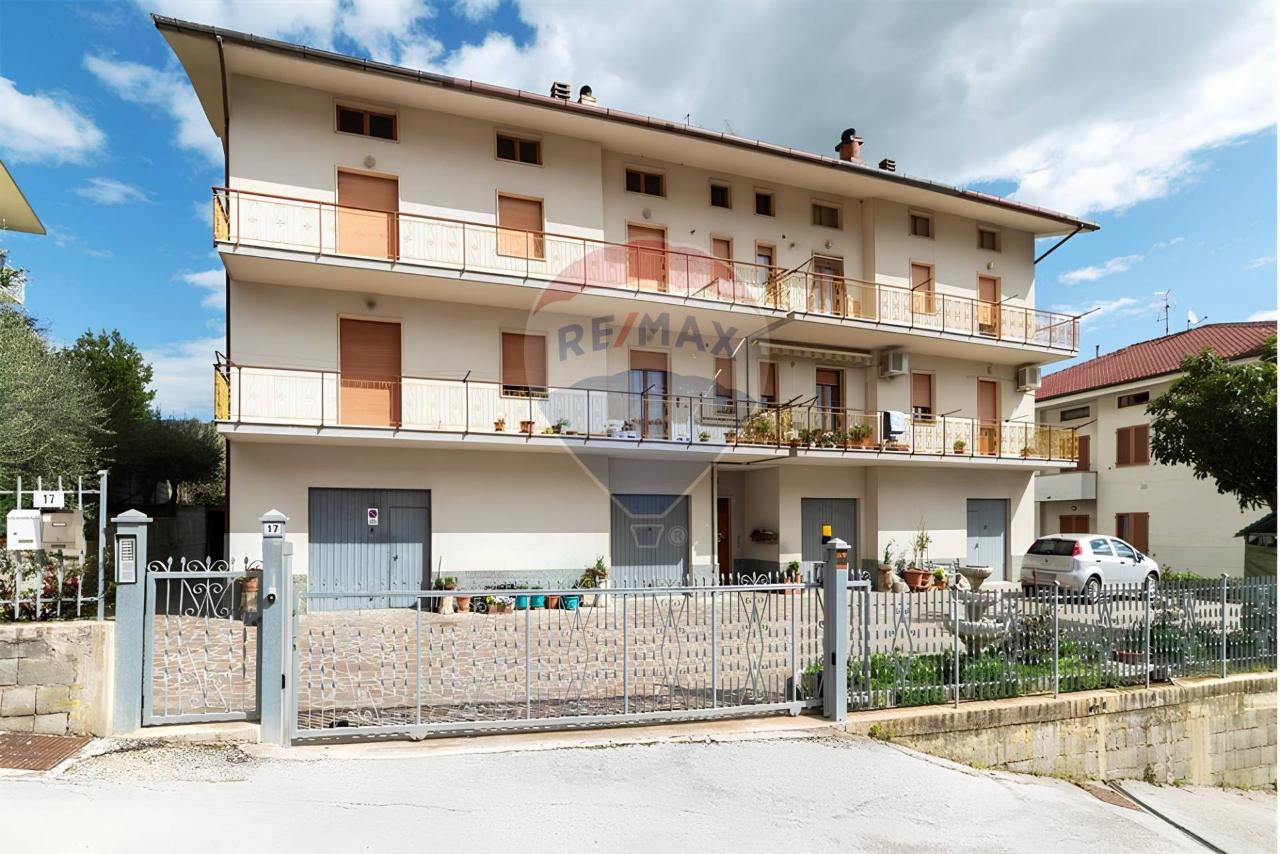 7 rooms Apartment in Serra San Quirico, Italy No. 2980