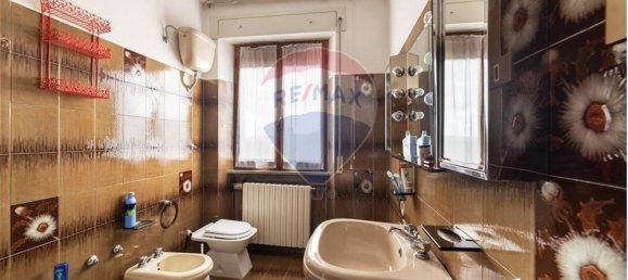 7 rooms Apartment in Serra San Quirico, Italy No. 2980 12