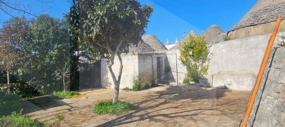 Дом с 4 комнатами в Локоротондо, Италия № 24607 19