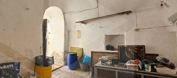 Дом с 4 комнатами в Локоротондо, Италия № 24607 17