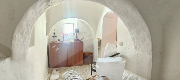 Дом с 4 комнатами в Локоротондо, Италия № 24607 11