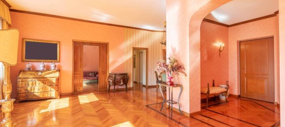 3 bedrooms Apartment in Milan, Italy No. 342775 3