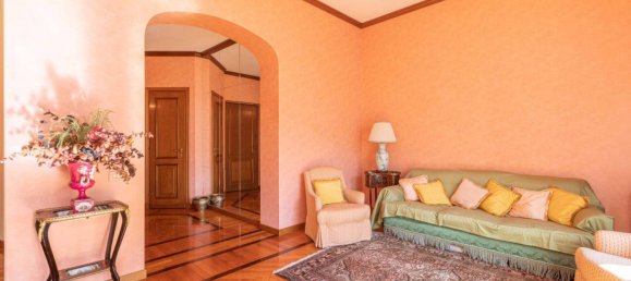 3 bedrooms Apartment in Milan, Italy No. 342775 2