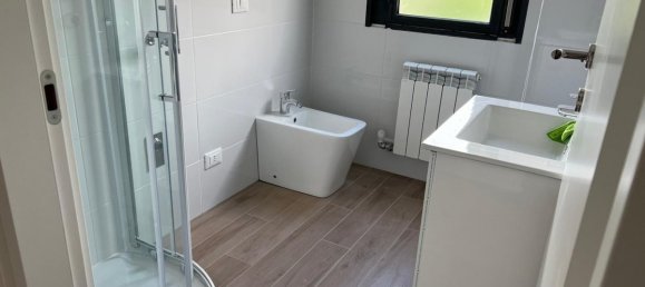 1 bedroom Apartment in Longare, Italy No. 72086 7