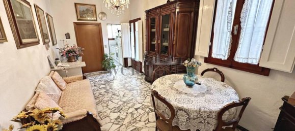 Villa de 7 divisões em Campi Bisenzio, Italy N.º 107356 3