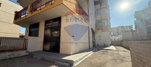 1-Zimmer Gewerbliche Immobilie in Modugno, Italy, Nr. 107144 4