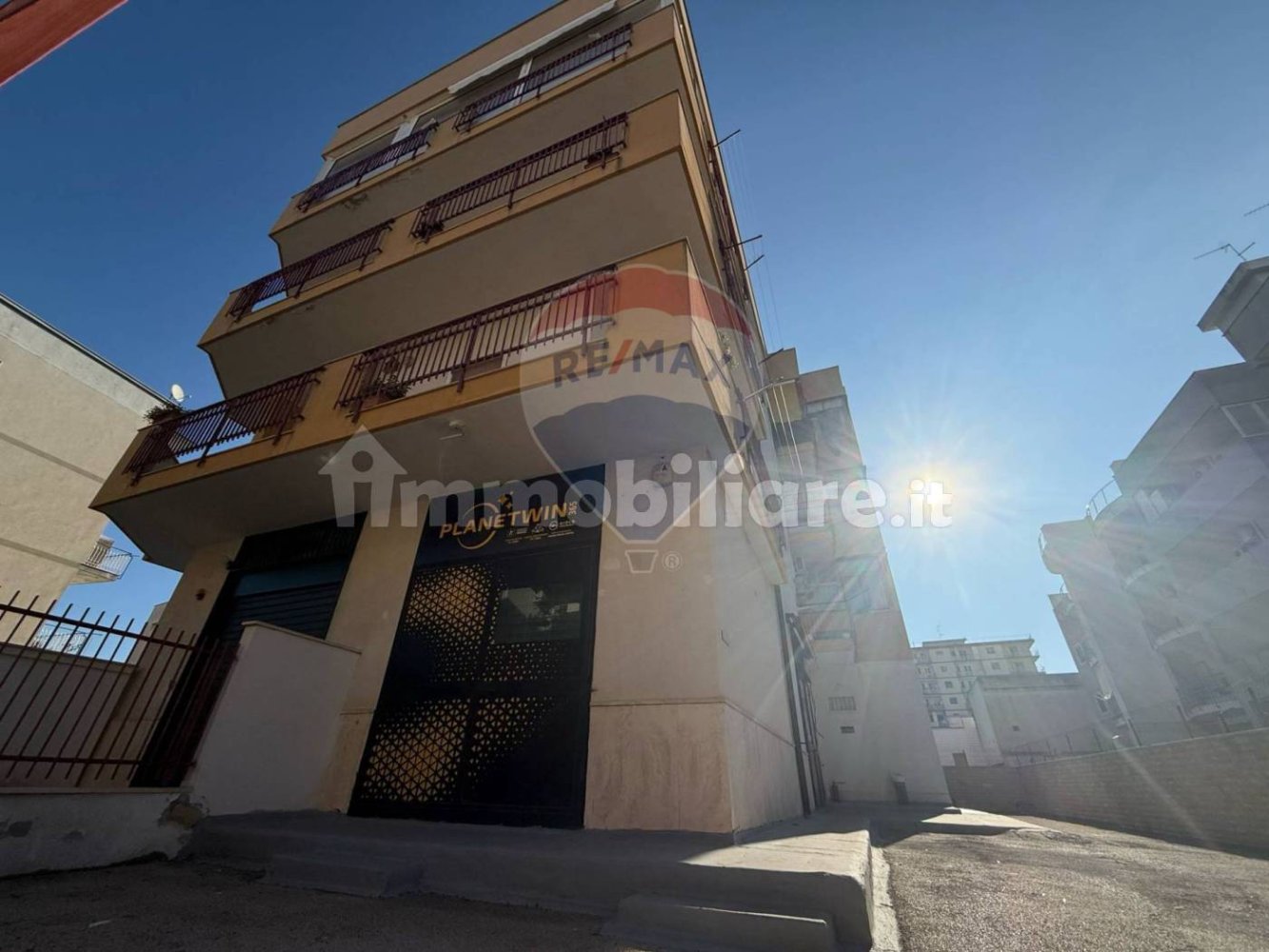 1-Zimmer Gewerbliche Immobilie in Modugno, Italy, Nr. 107144