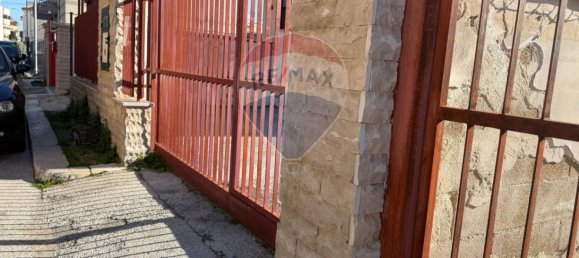 1-Zimmer Gewerbliche Immobilie in Modugno, Italy, Nr. 107144 10