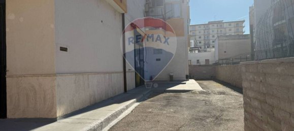 1-Zimmer Gewerbliche Immobilie in Modugno, Italy, Nr. 107144 11