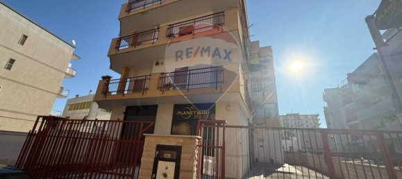 1-Zimmer Gewerbliche Immobilie in Modugno, Italy, Nr. 107144 3