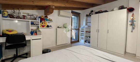 Apartamento T3 em Carugate, Italy N.º 298391 40