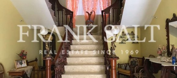 2 bedrooms House in Victoria, Malta No. 5741 2