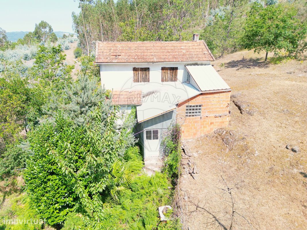 2 bedrooms House in Amarante, Portugal No. 185231